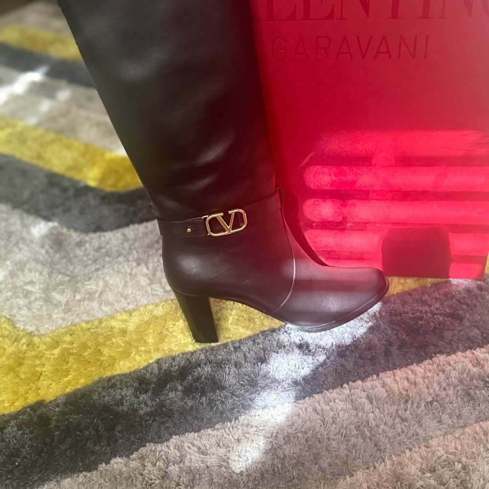 Valentino Garavani
Women's VLogo Tall Boots